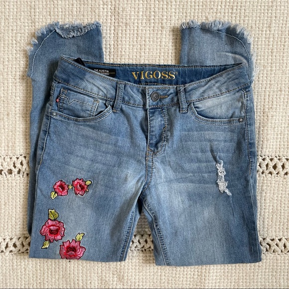 Vigoss Denim - Floral Embroidered Skinny Jeans